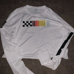 🥳 vans long sleeve crop top 🥳